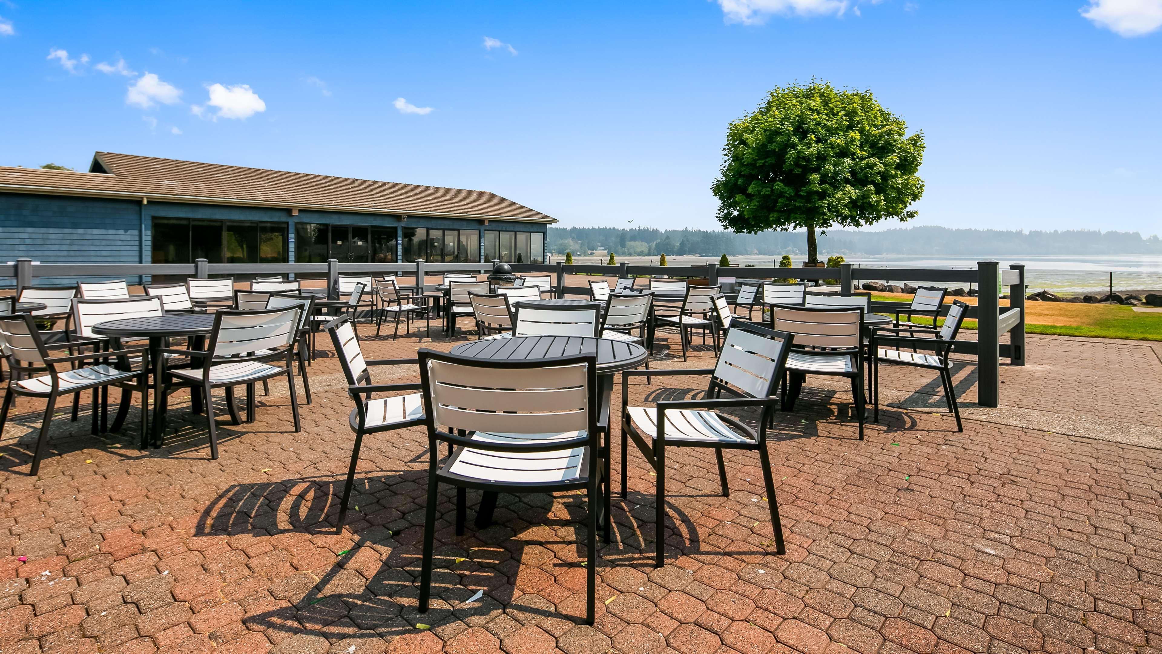 Best Western Plus Silverdale Beach Hotel Exterior photo