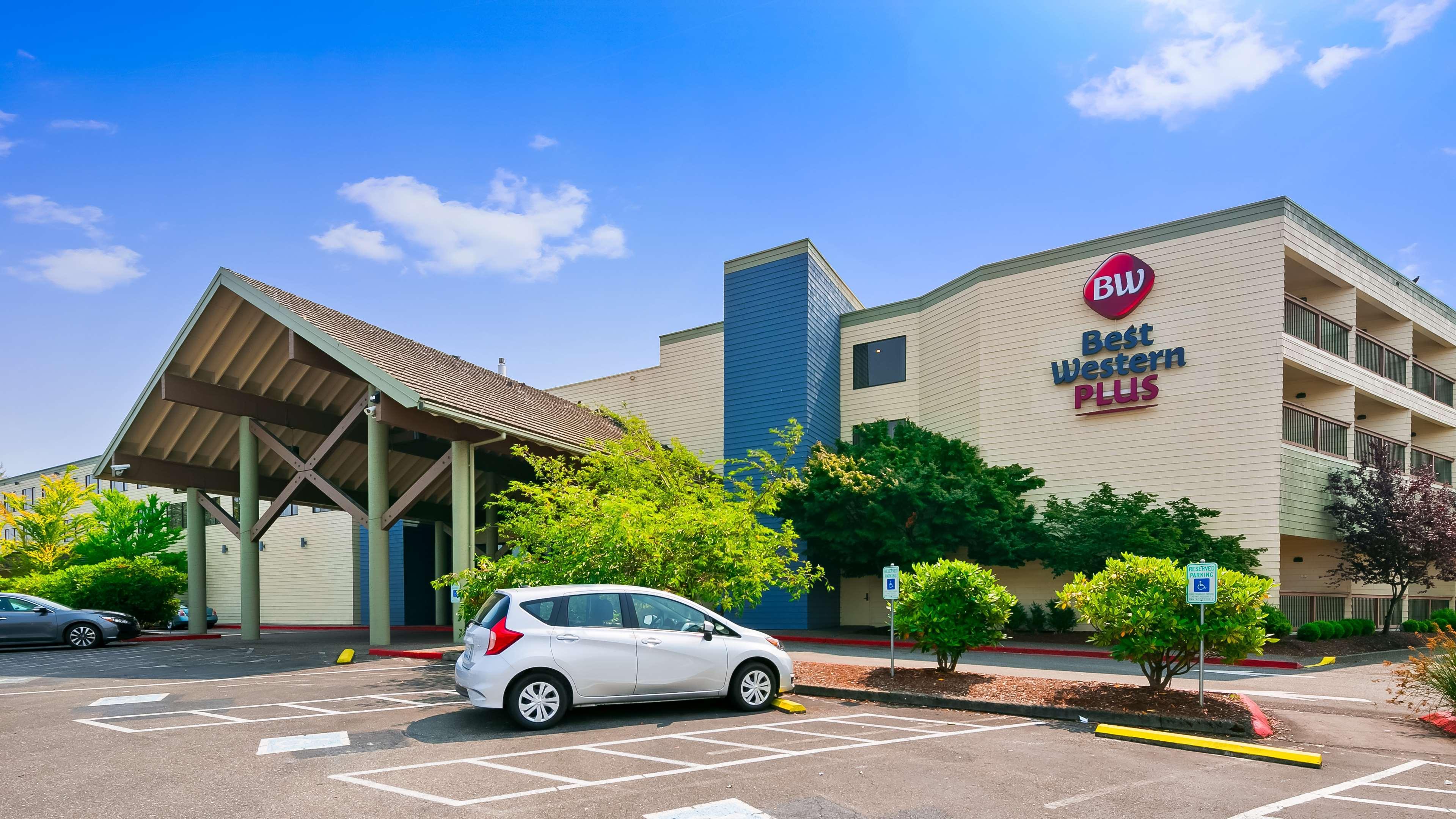 Best Western Plus Silverdale Beach Hotel Exterior photo